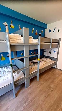 Quadruple Room with Shared Bathroom