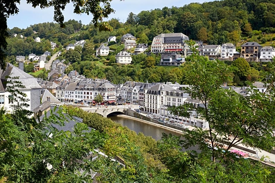 Hillview Hotel Grandvoir