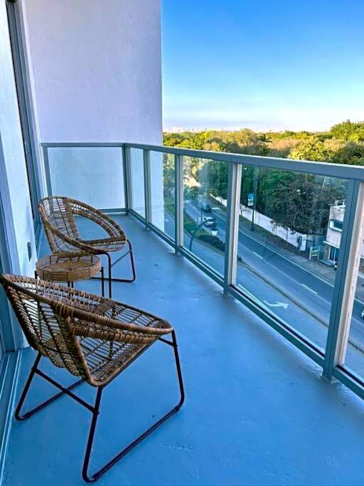 Sleek 2BD 2BA Condo In Miami Design District