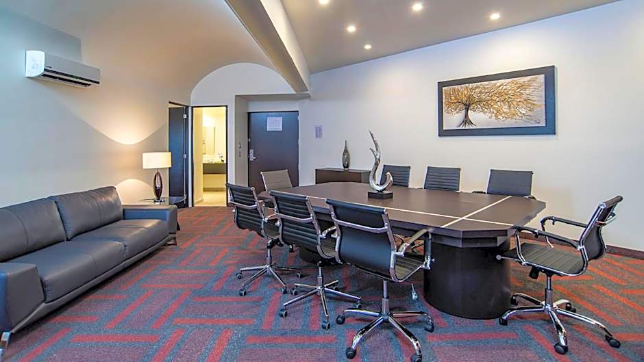 Holiday Inn Mexico Dali Airport By IHG