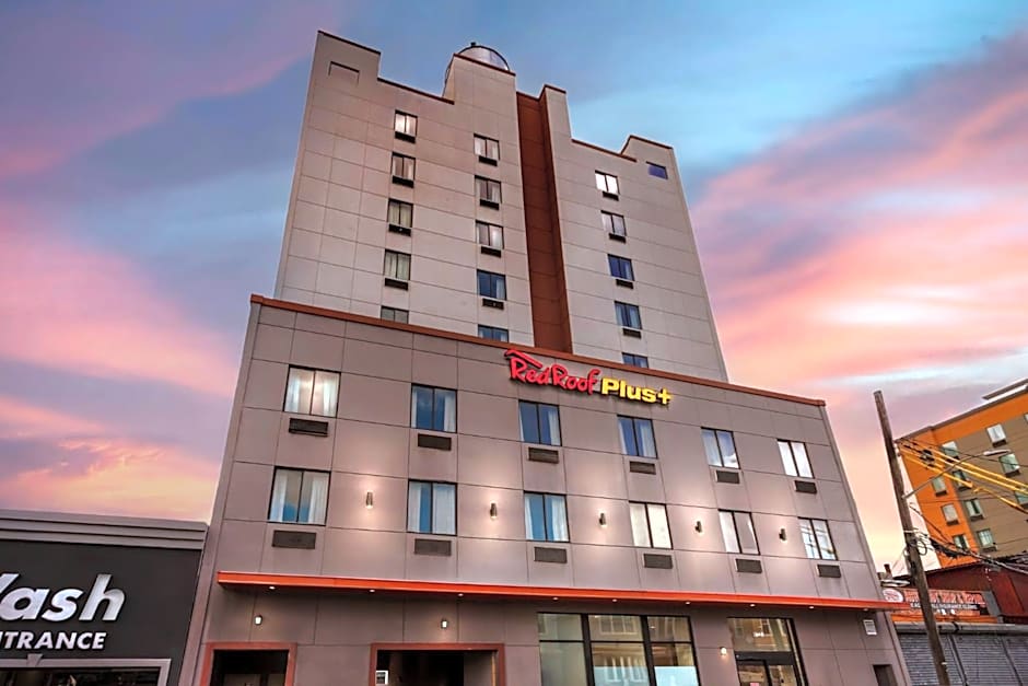 Red Roof PLUS+ Jamaica, NY - JFK Airport 