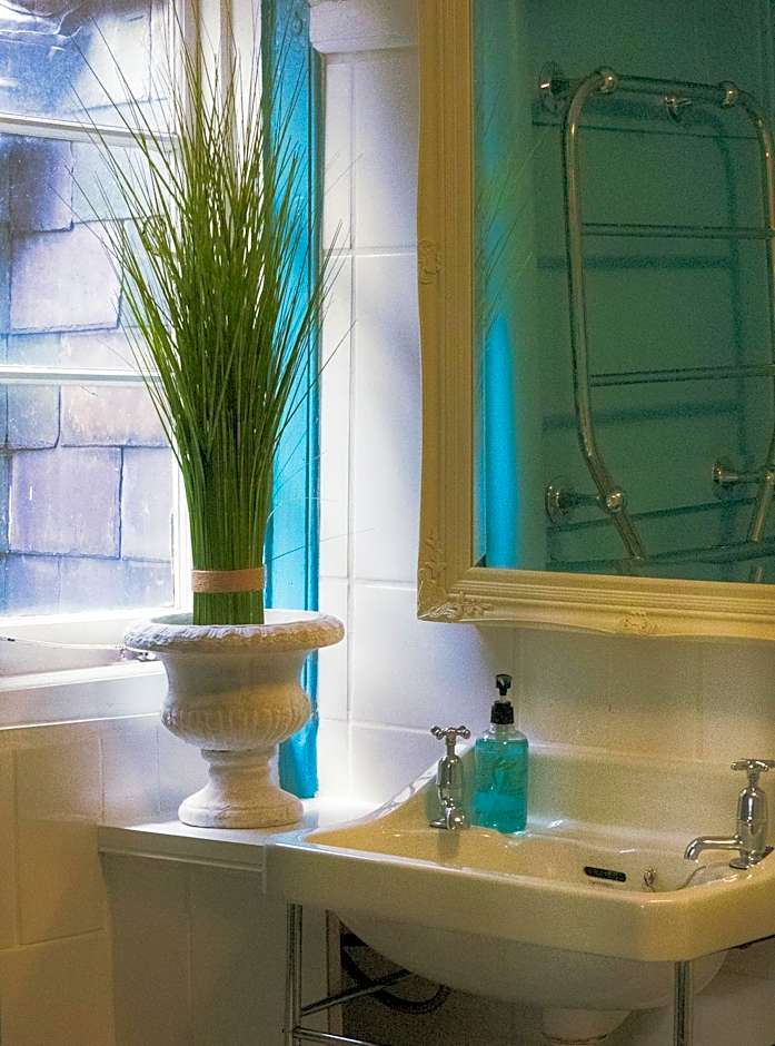 Ye Olde Smugglers Inne