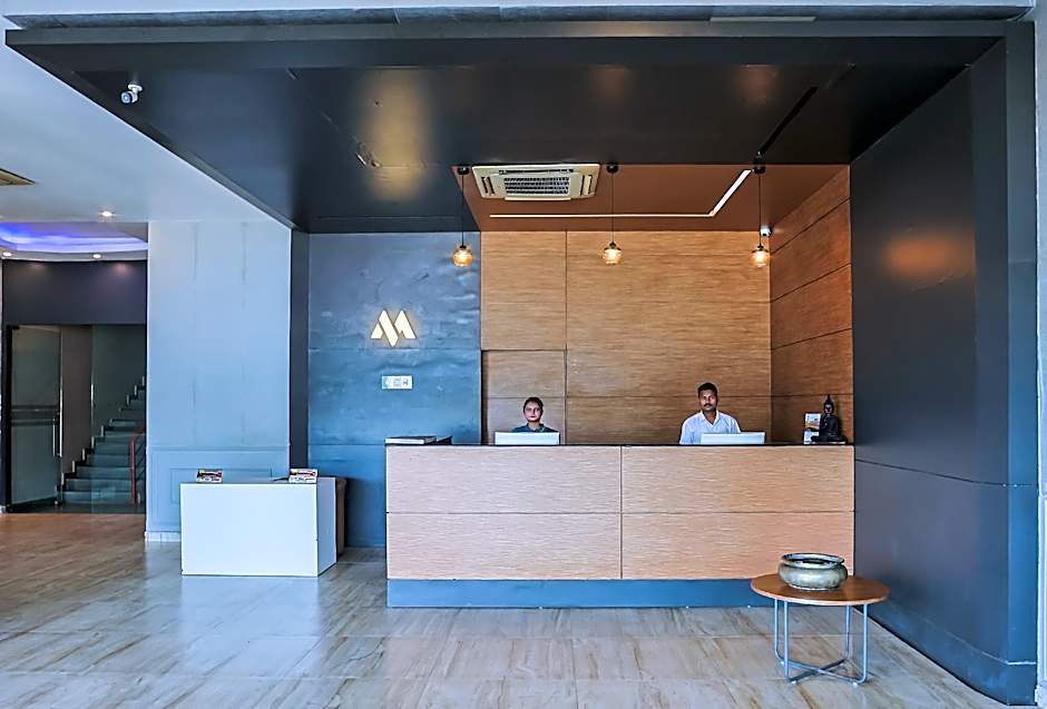 Max Hotels Prayagraj