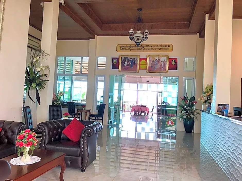 Royal Hill Satun Hotel