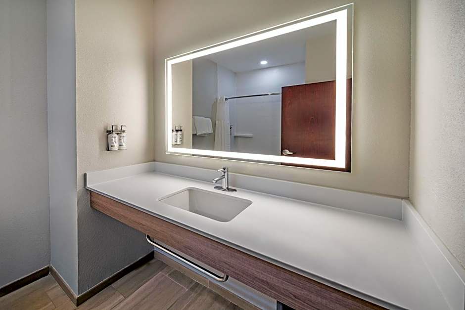 Holiday Inn Express Hotel & Suites Henderson - Traffic Star By IHG