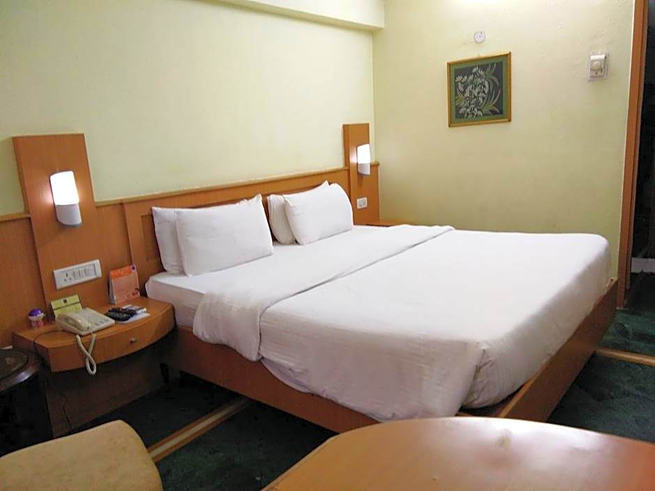 Empires Hotel
