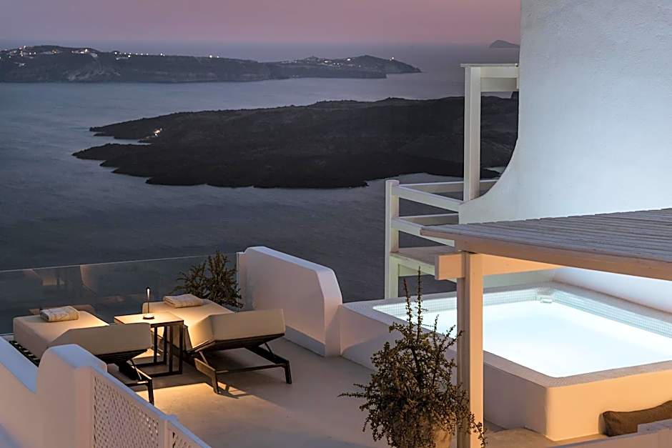 Aqua Luxury Suites Santorini