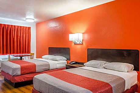 Deluxe Quadruple Room - Smoking