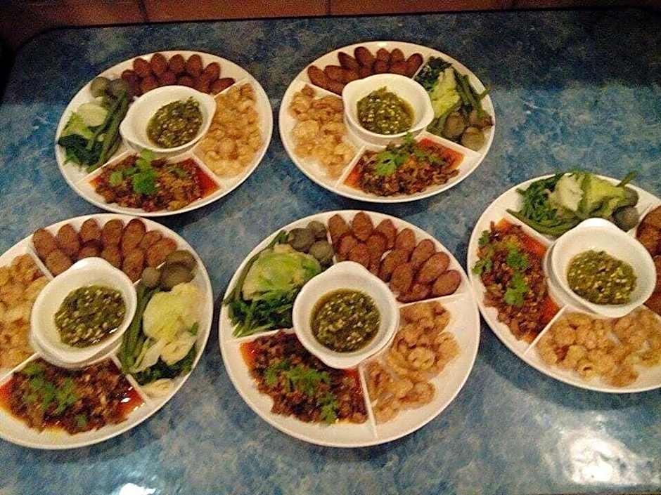 จอมเมือง Motel