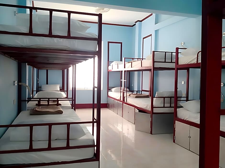 Lucky Backpackers Hostel