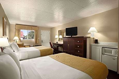2 Queen Beds Non-Smoking