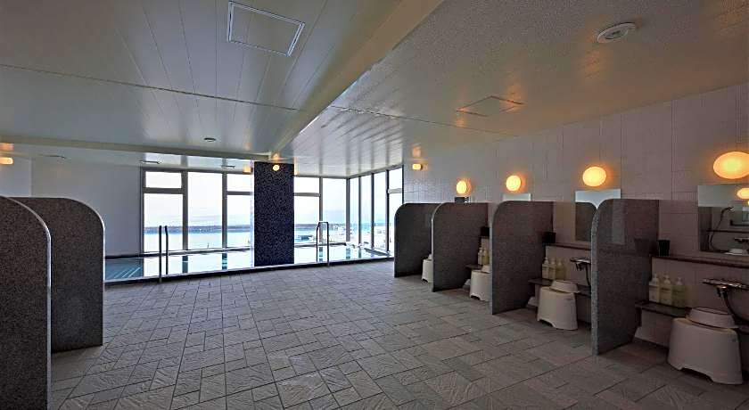 Green Rich Hotel Okinawa Nago (Artificial hot spring Futamata Yunohana)