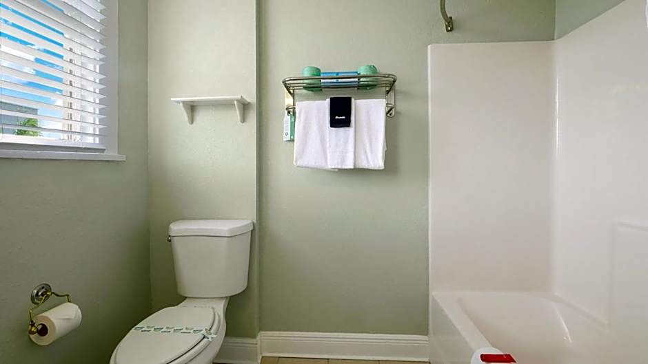 Crystal Bay Historic Hotel