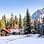 Golden Cabin - Hot Tub - Games Barn - Theatre