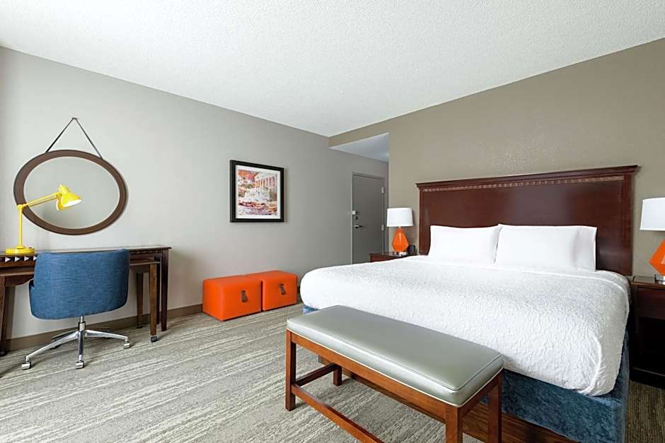 Hampton Inn By Hilton & Suites National Harbor/Alexandria Area
