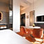 Van der Valk TheaterHotel De Oranjerie