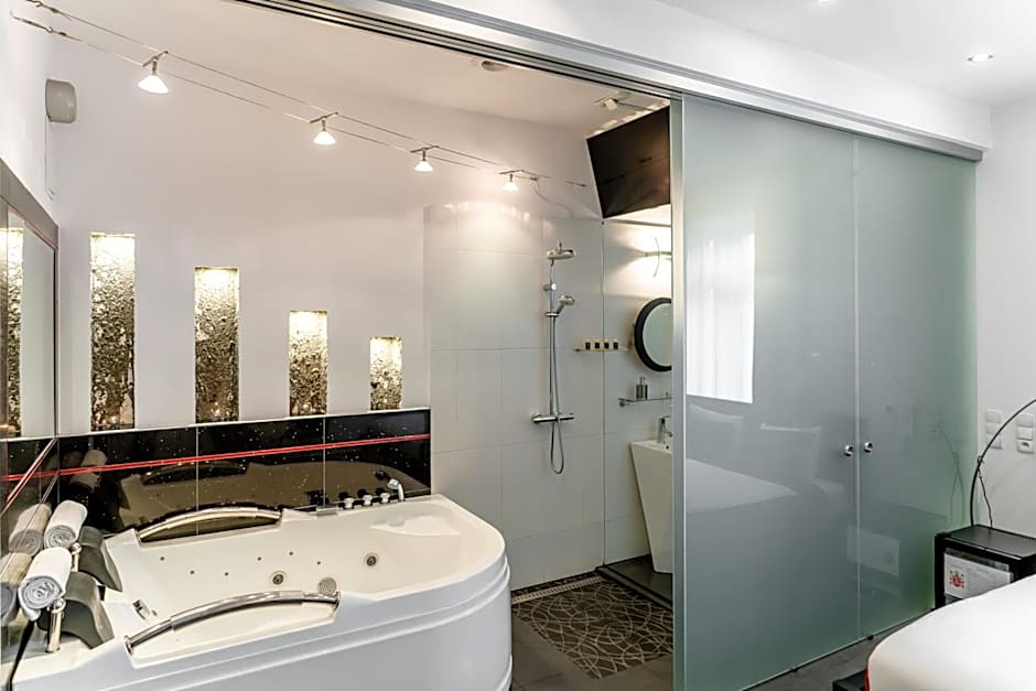 Komorowski Luxury Guest Rooms