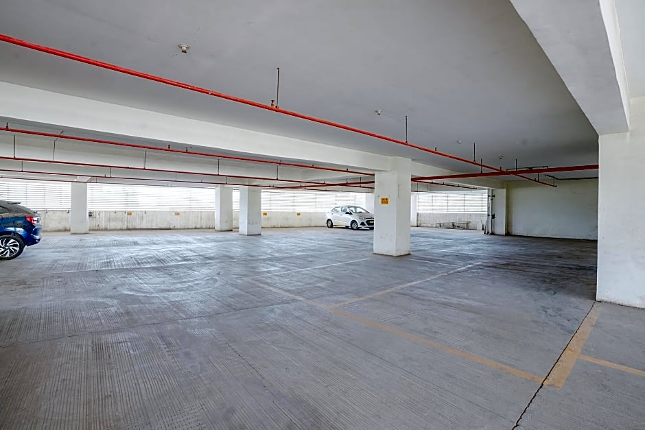 FabHotel Azure - Nr. Mumbai International Airport