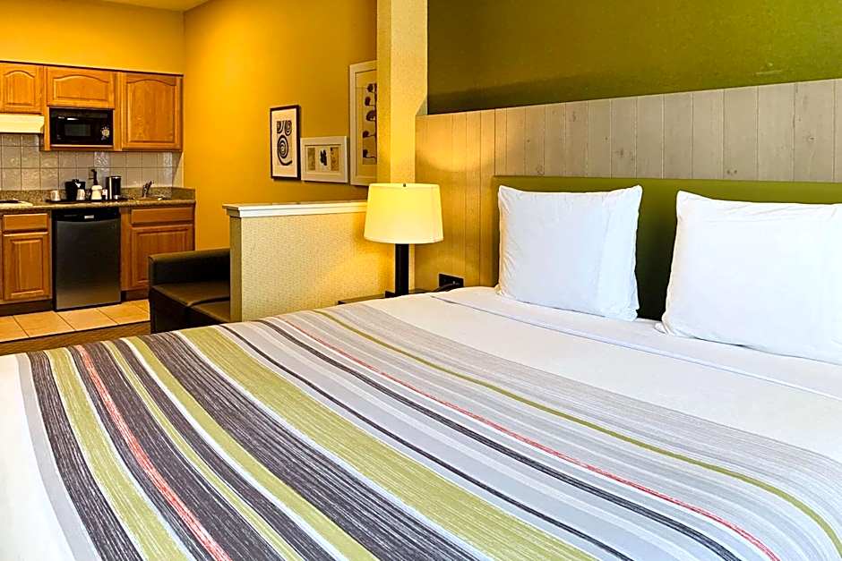 Country Inn & Suites by Radisson, San Jose International Airport, CA