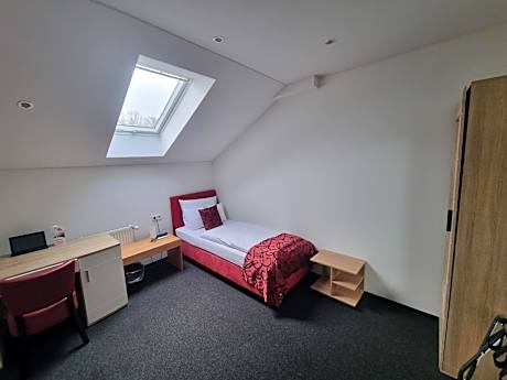 Single Room with Shower