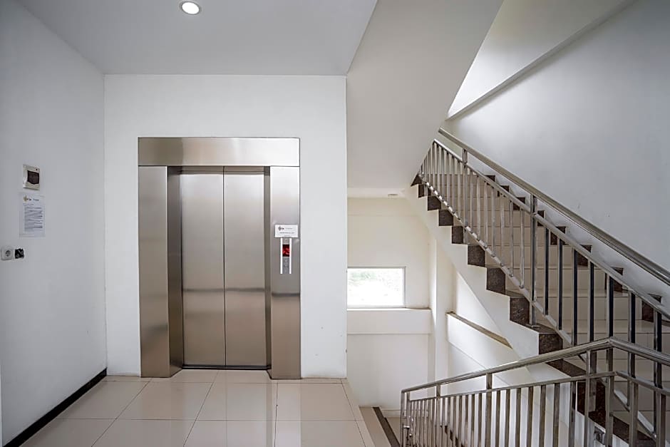 OYO 2695 D'es Guest House