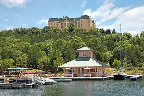 Chateau on the Lake Resort Spa