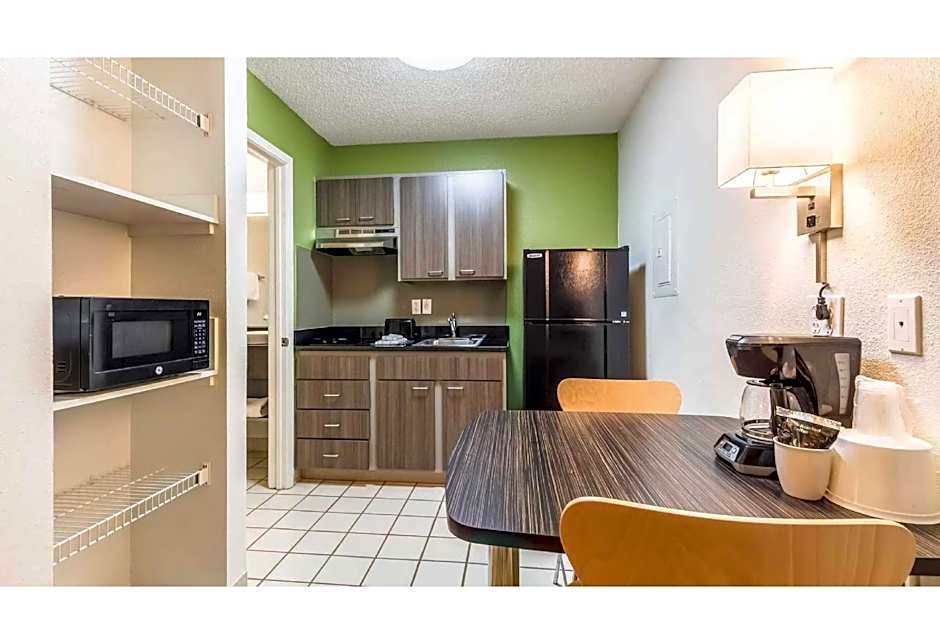 Studio 6-Dallas, TX - Northwest