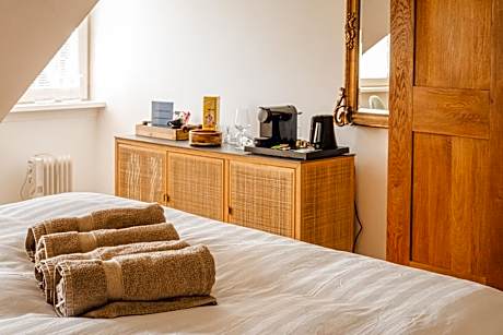 Deluxe Double Room with Bath