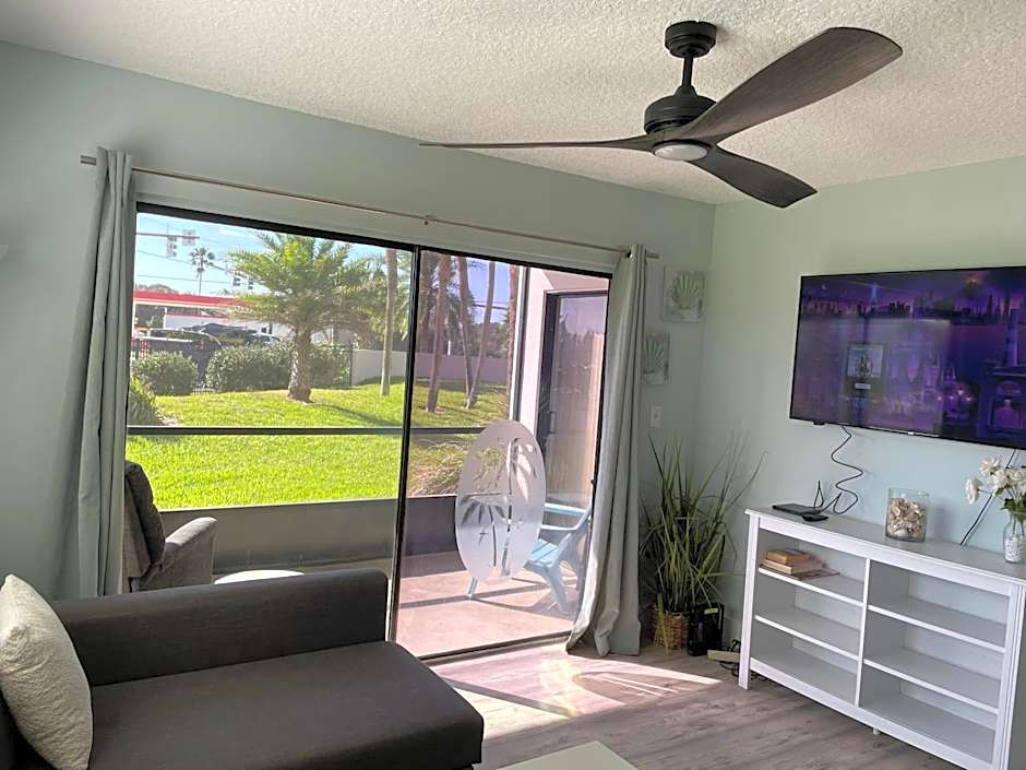 Ocean Village Club B-17