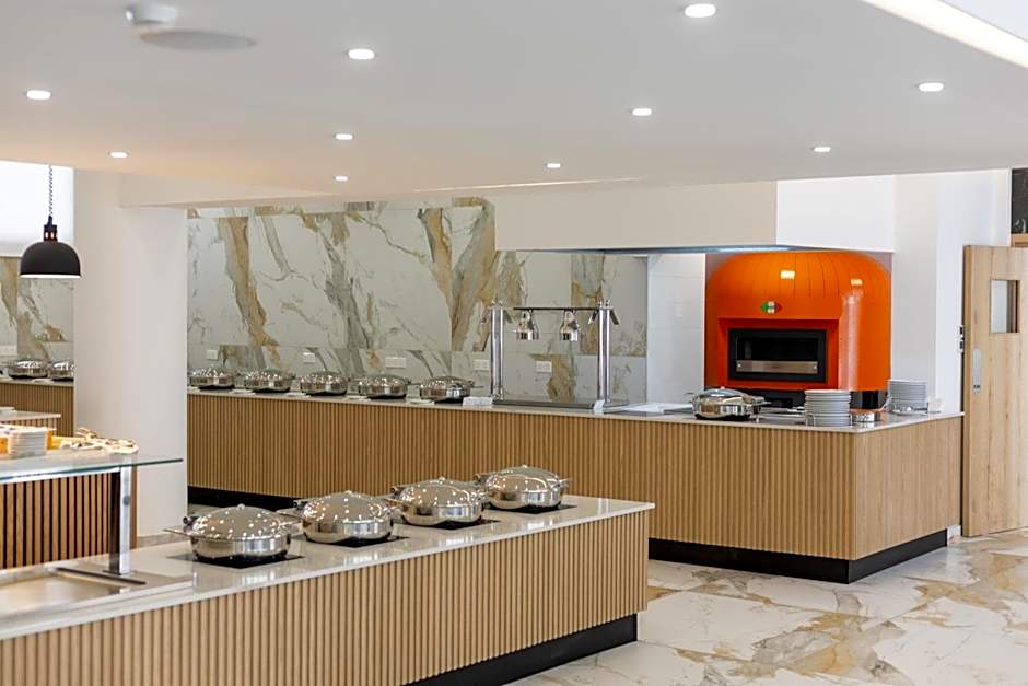 Papouis Protaras Hotel