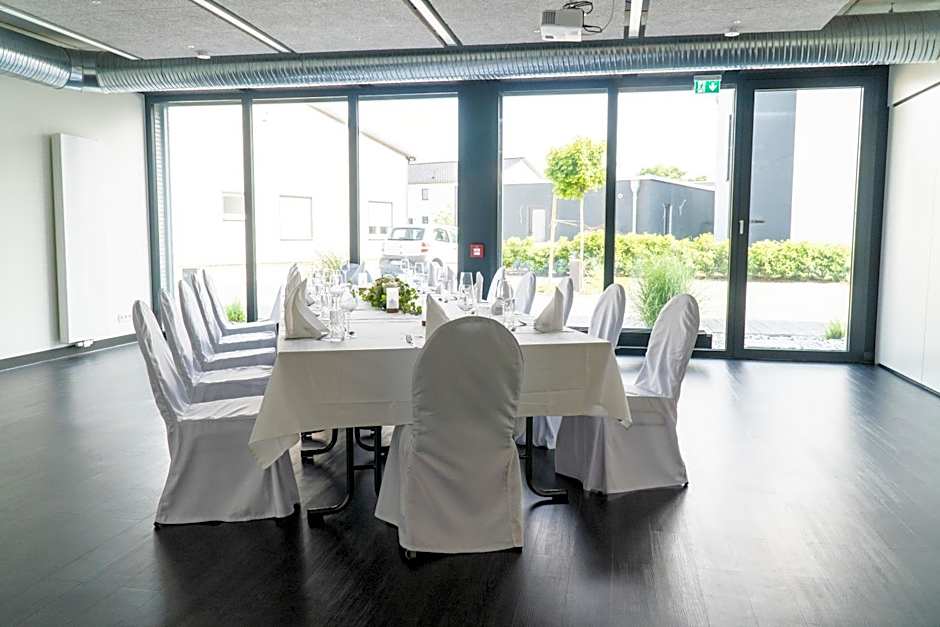 Hotel DEJANIL Hannover Burgdorf