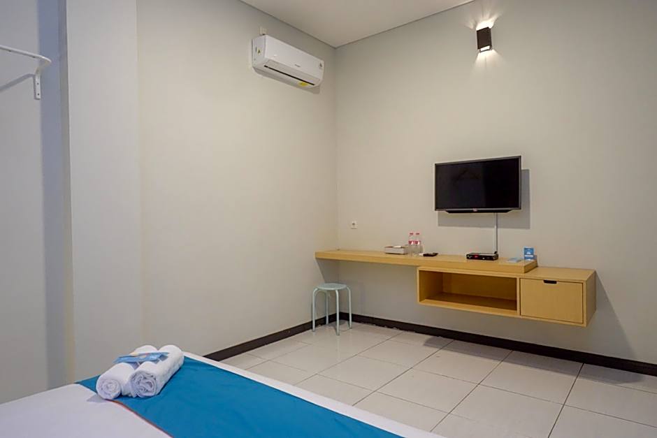Sans Hotel Good Wish Semarang