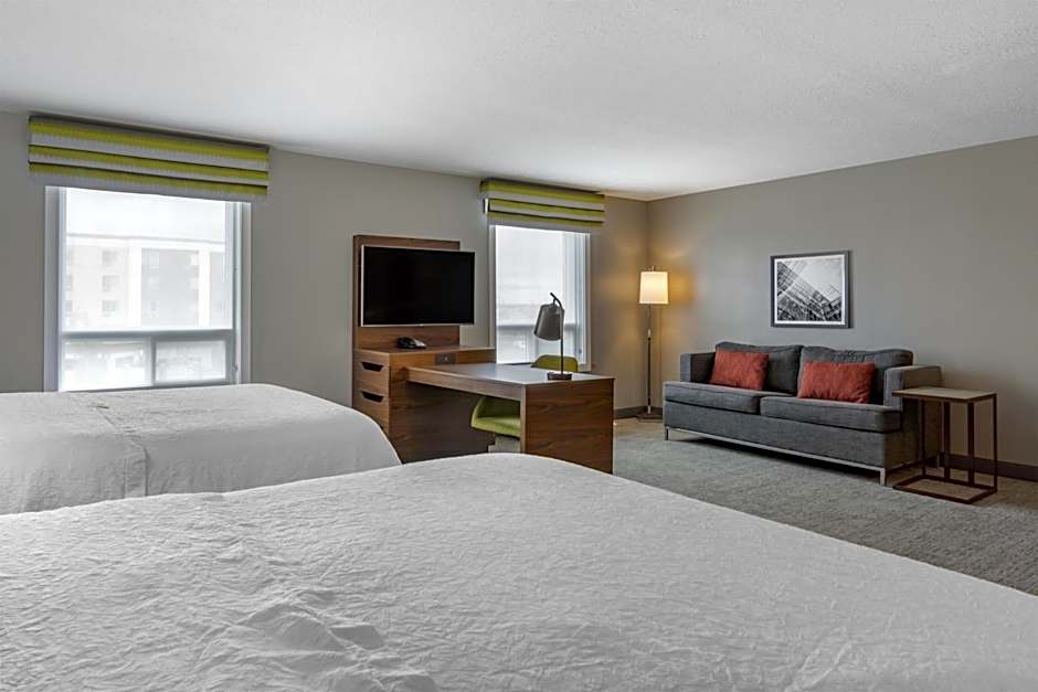 Hampton Inn By Hilton And Suites Edmonton West