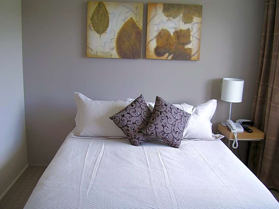Brentwood Hotel