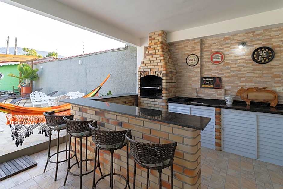 Casa com piscina prox a Praia em Peruibe SP