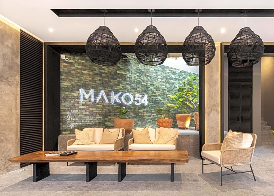 Mako 54