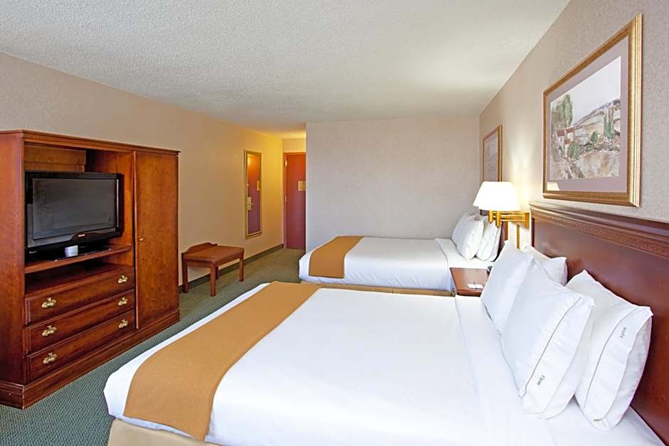 Holiday Inn Express and Suites Pittsburgh West Mifflin By IHG
