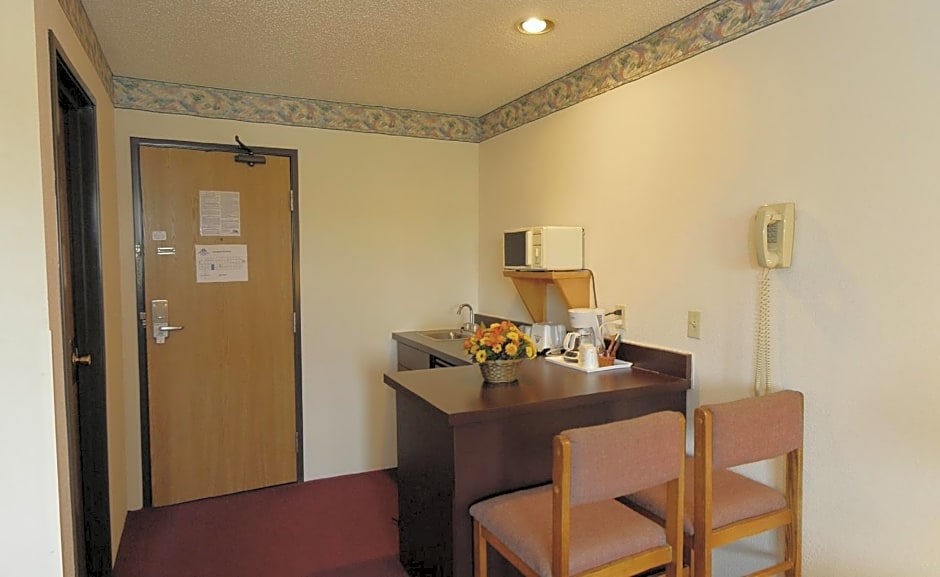 Americas Best Value Inn and Suites International Falls