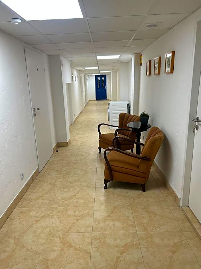 Hostel 24 Miejsca Parkingowe Noclegi Pracownicze.