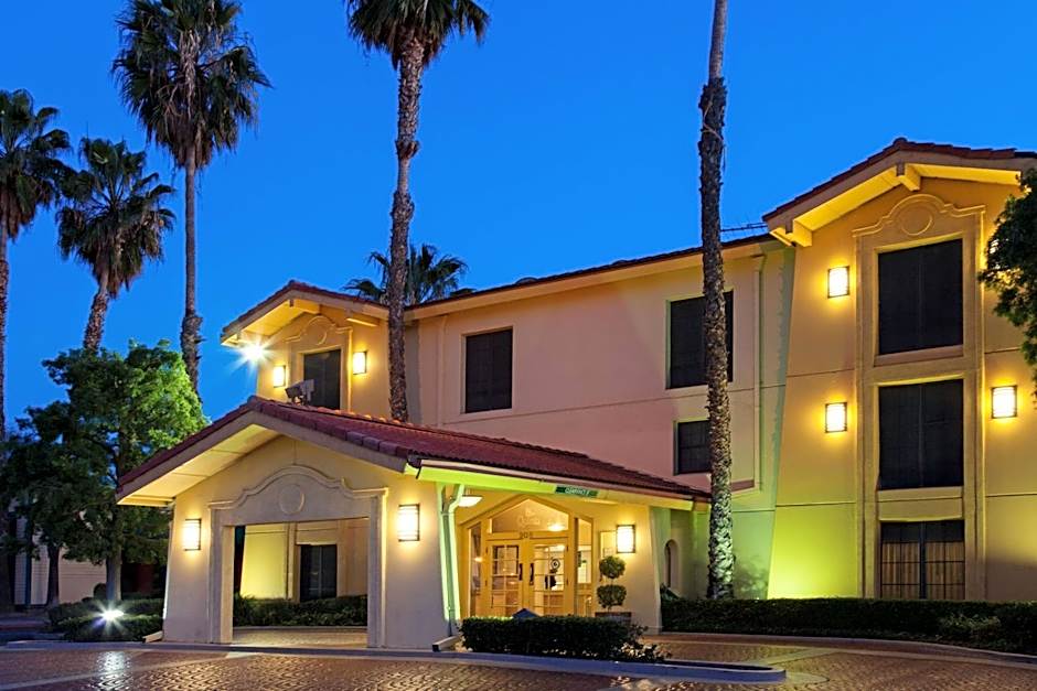 Super 8 by Wyndham San Bernardino