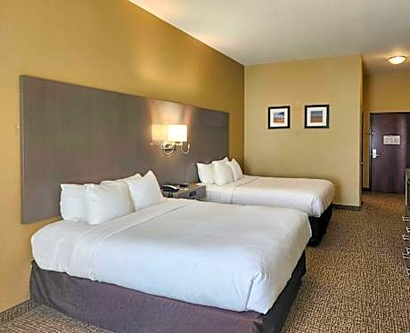 Two Room Suite with Two King Beds and Tub - Disability Access/Non Smoking