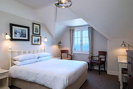 Standard Double Room with Sea View