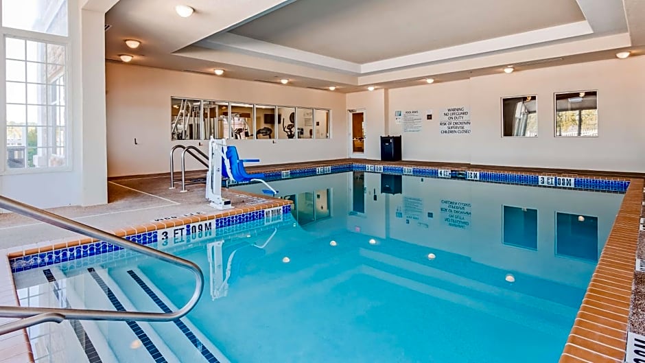 Best Western Plus Rose City Conference Center Inn
