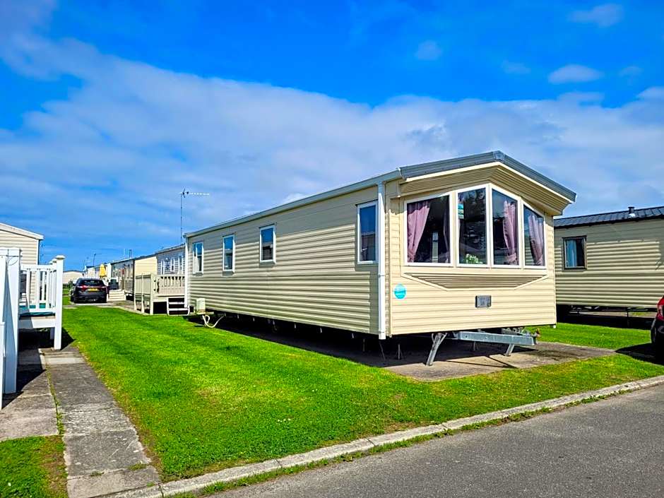 Lyons Robin Hood Holiday Park, The Shamrock Way