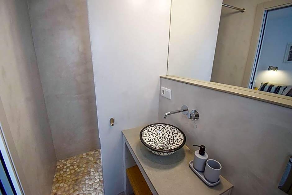 La Orza, Frigiliana Luxury center townhouse with pool and parking HansOnHoliday Rentals