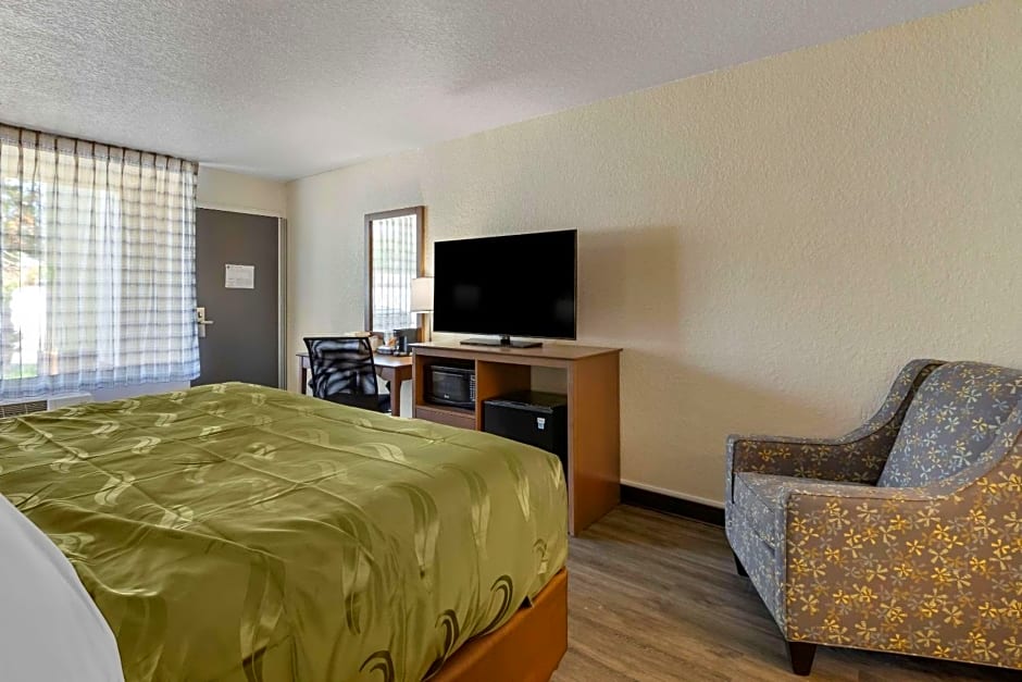 Quality Inn Saint Petersburg North-Tampa Bay