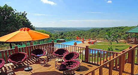 Ratanakiri Paradise Hotel & Restaurant