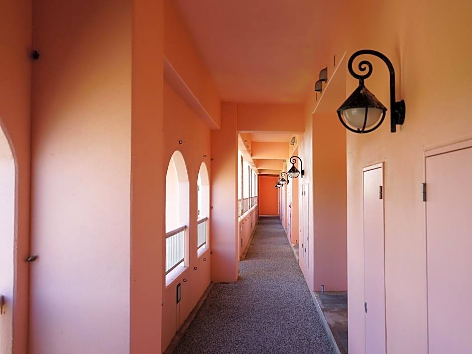 Hotel Breezebay Marina