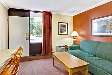 Days Inn by Wyndham Kissimmee West