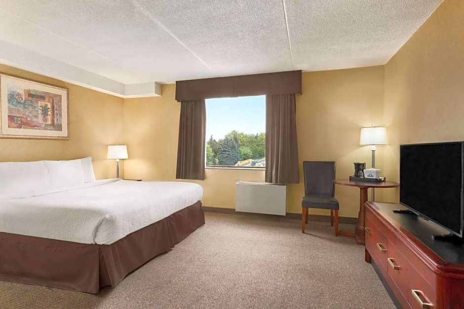 Days Inn by Wyndham Fallsview